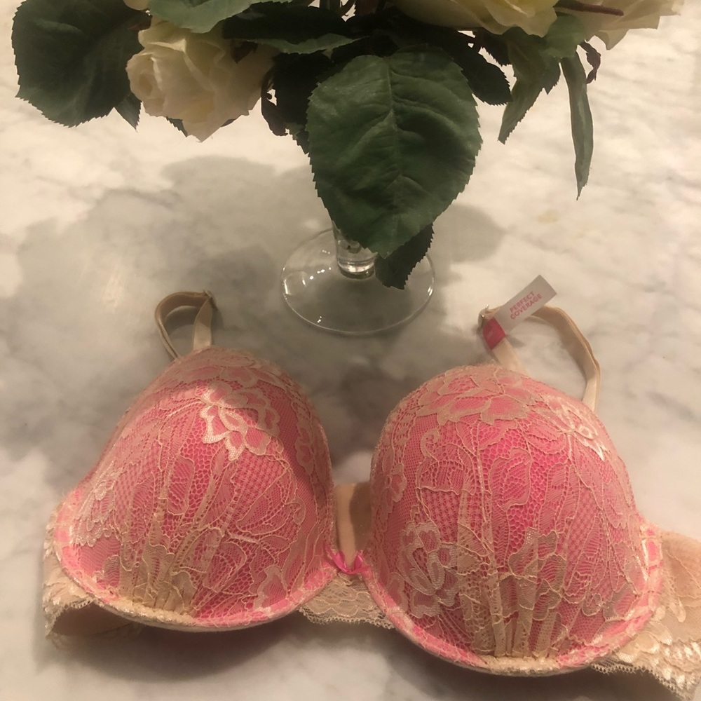 Isaac Mizrahi Perfect Coverage Bra 38C. New